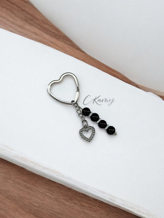 Porte clé personnalisé coeur perlé noir