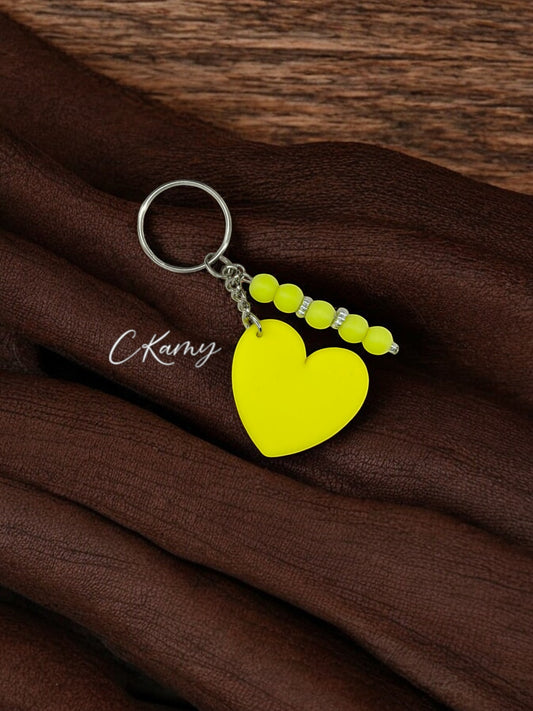 Porte clé personnalisé coeur silicone jaune