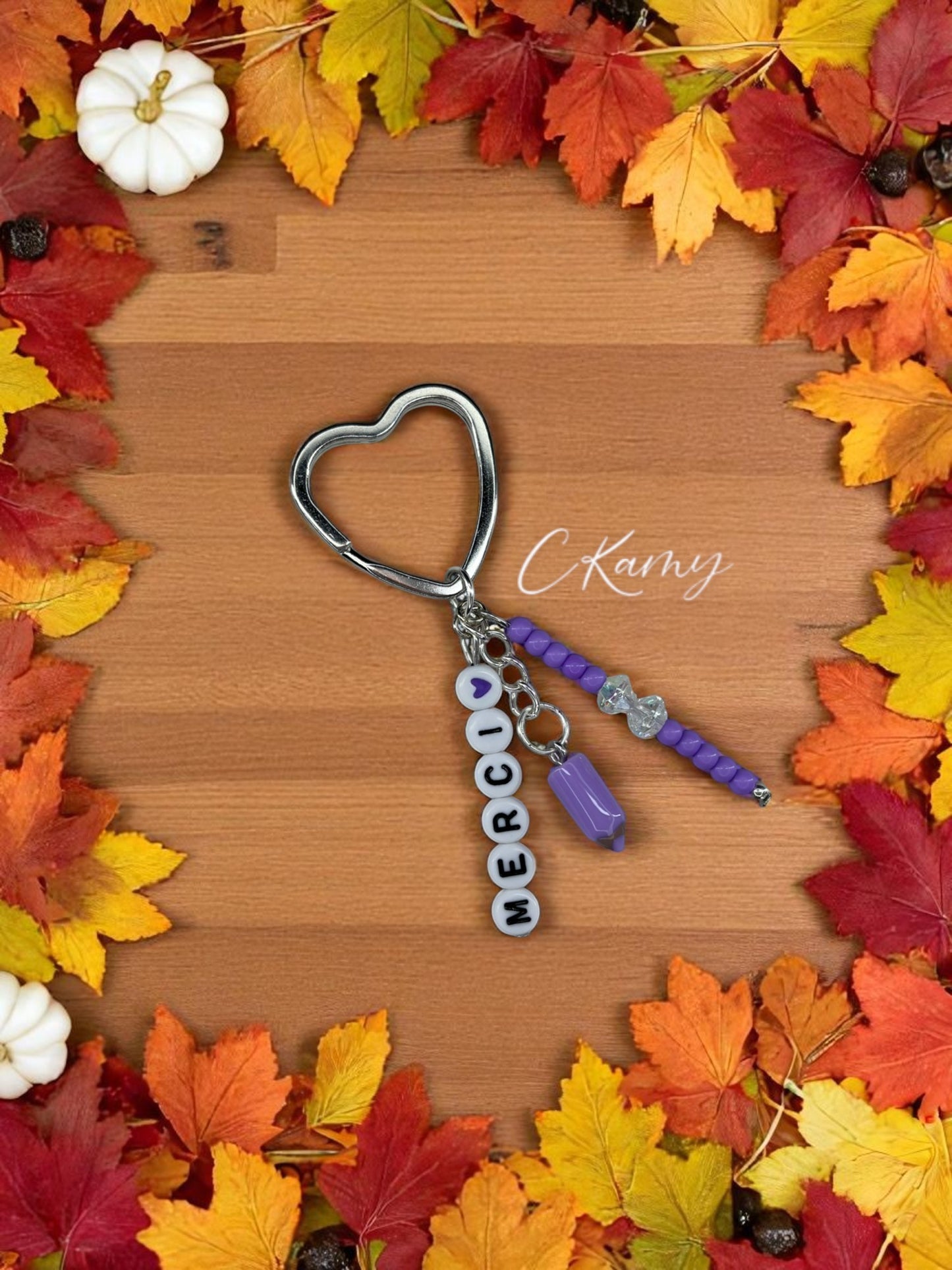 Porte clé personnalisé crayon violet blanc