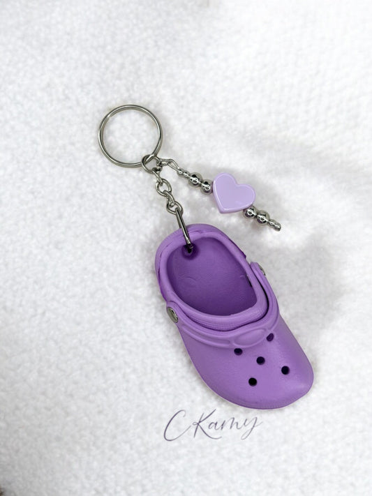 Porte clé personnalisé crocs violet clair