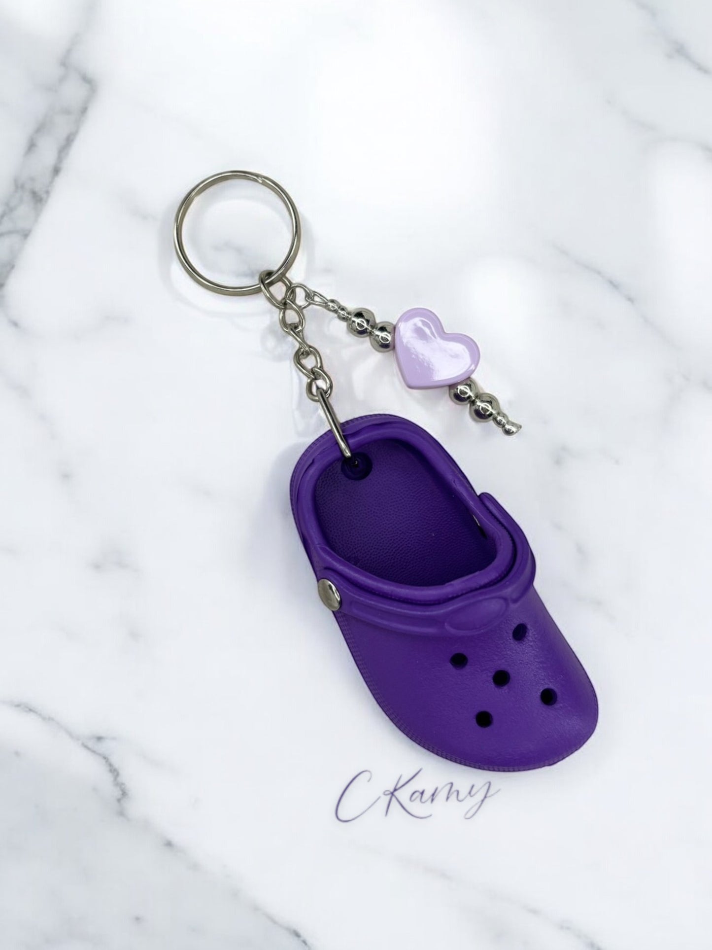 Porte clé personnalisé crocs violet foncé