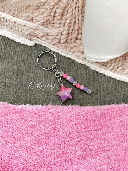 Porte clé personnalisé étoile violet rose