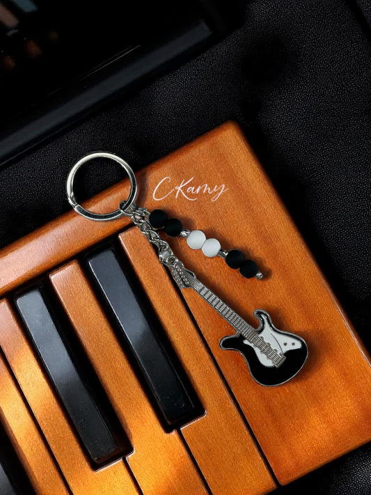 Porte clé personnalisé guitare noir blanc
