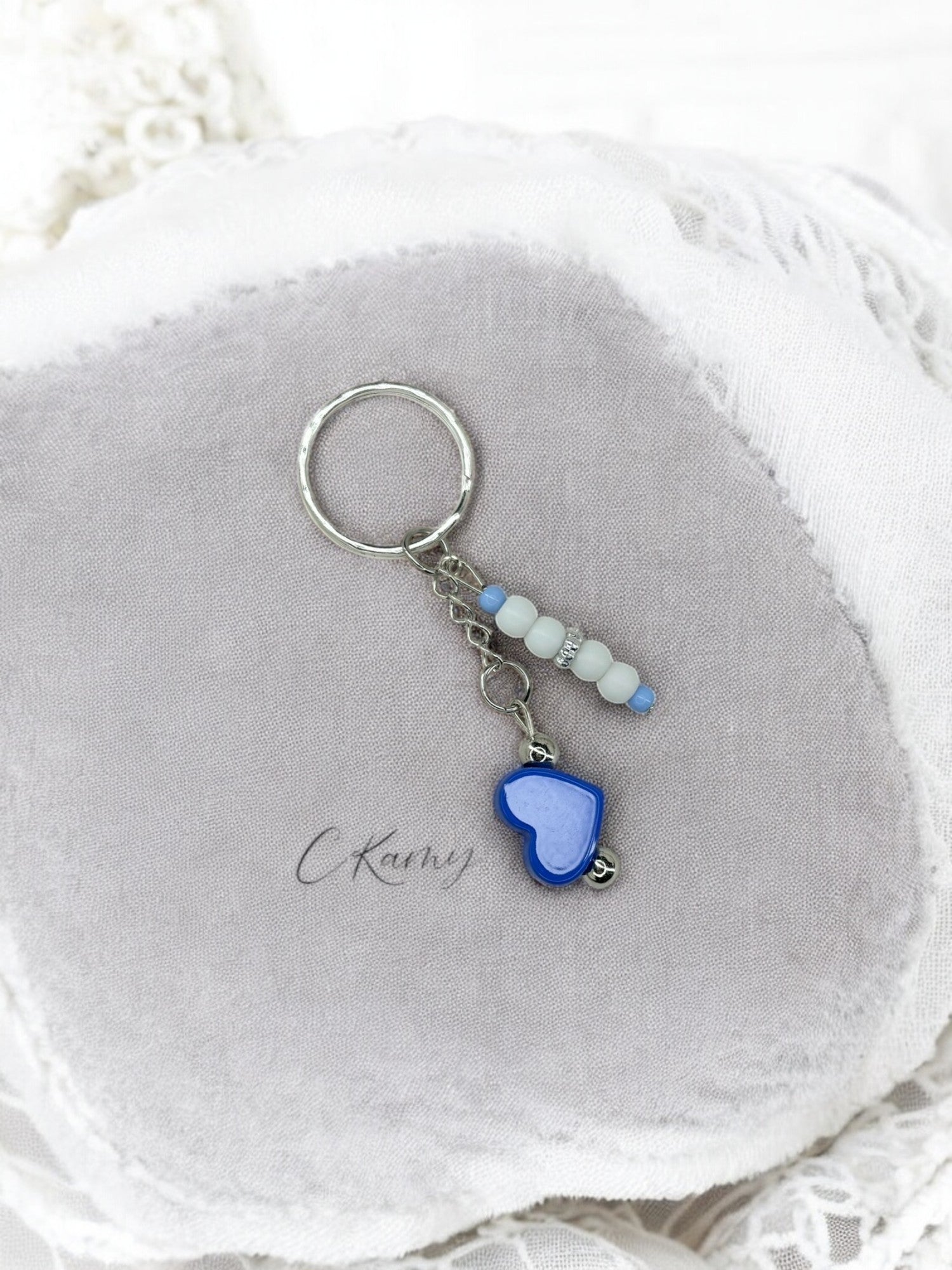 Porte clé personnalisé perle coeur bleu