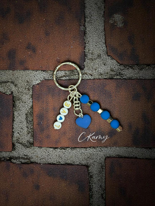 Porte clé personnalisé petit coeur bleu foncé carré