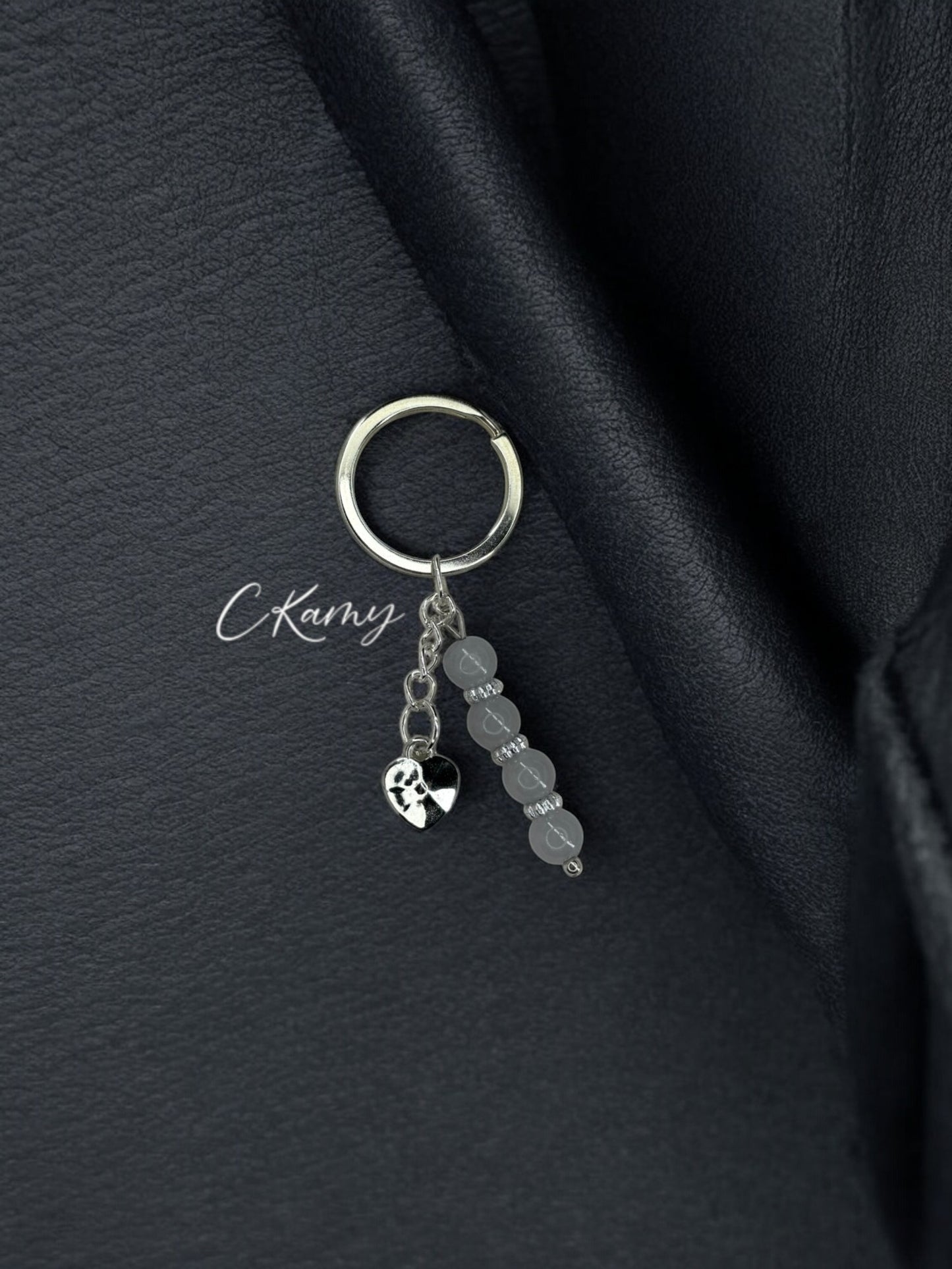 Porte clé personnalisé petit coeur gris