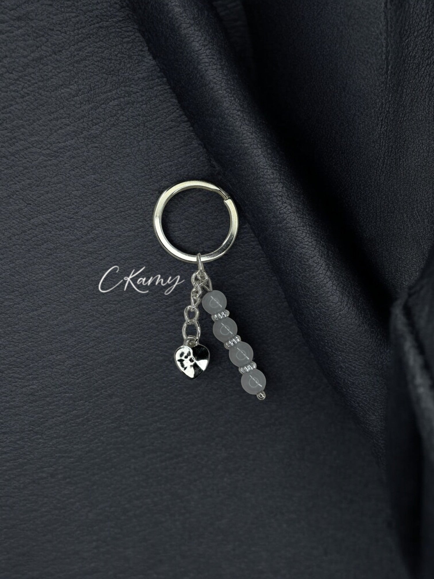 Porte clé personnalisé petit coeur gris
