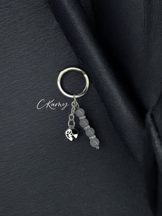 Porte clé personnalisé petit coeur gris