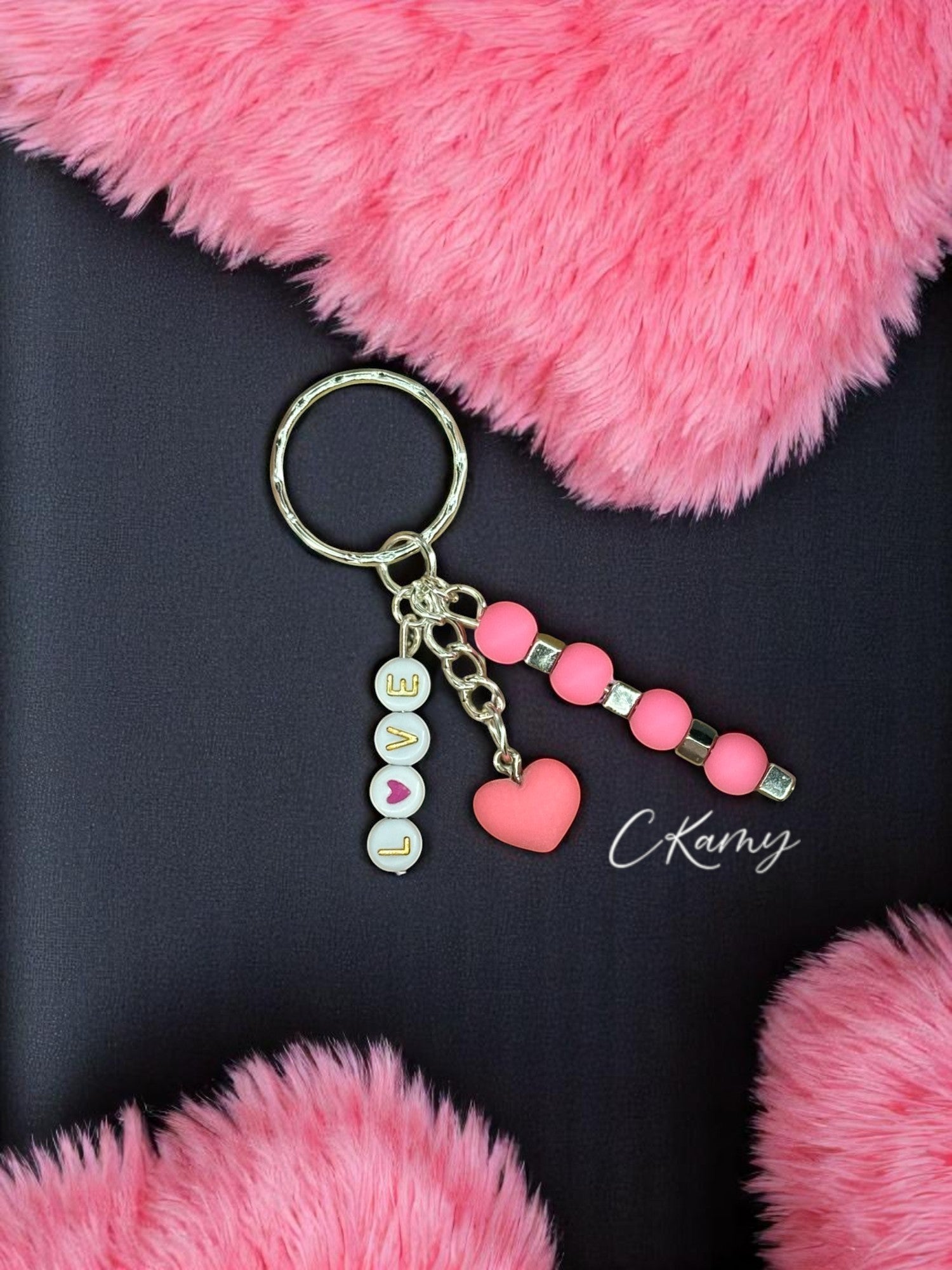 Porte clé personnalisé petit coeur rose flash carré