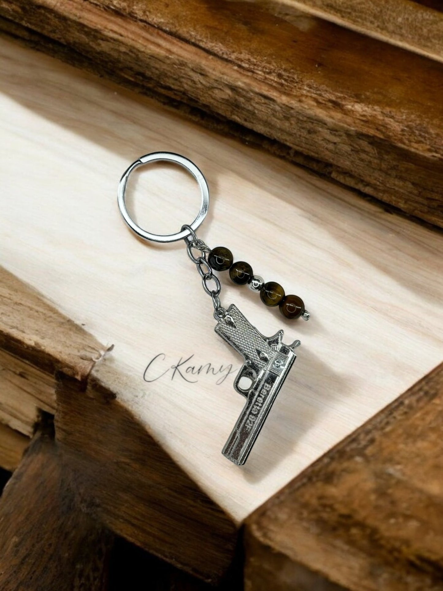 Porte clé personnalisé pistolet argent marron