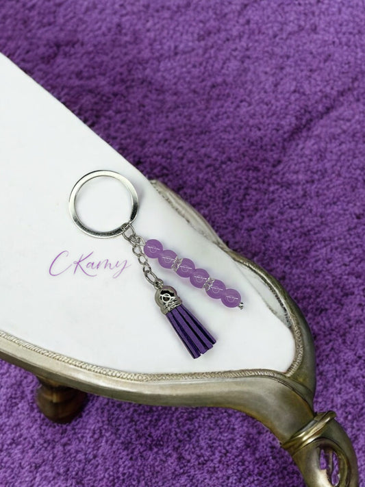 Porte clé personnalisé pompon épais violet foncé anneau rond