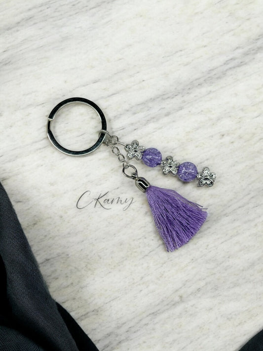 Porte clé personnalisé pompon fin violet clair violet clair craquelé