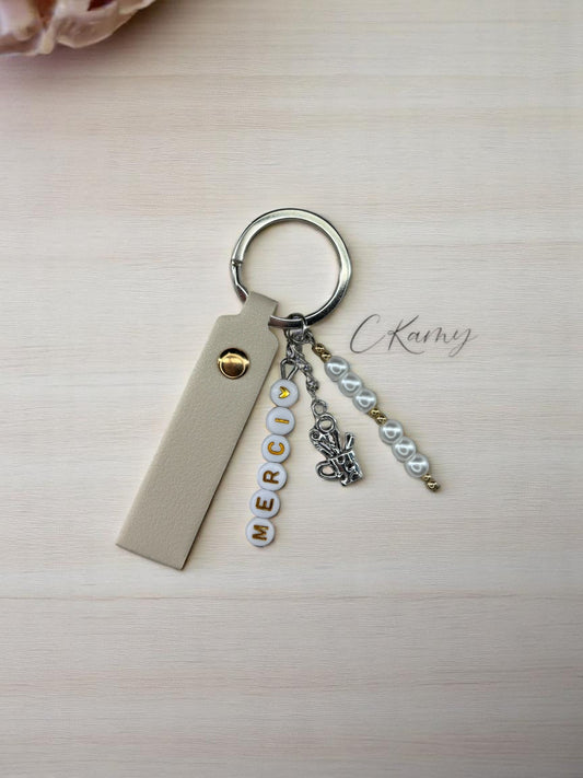 Porte clé personnalisé pot crayons