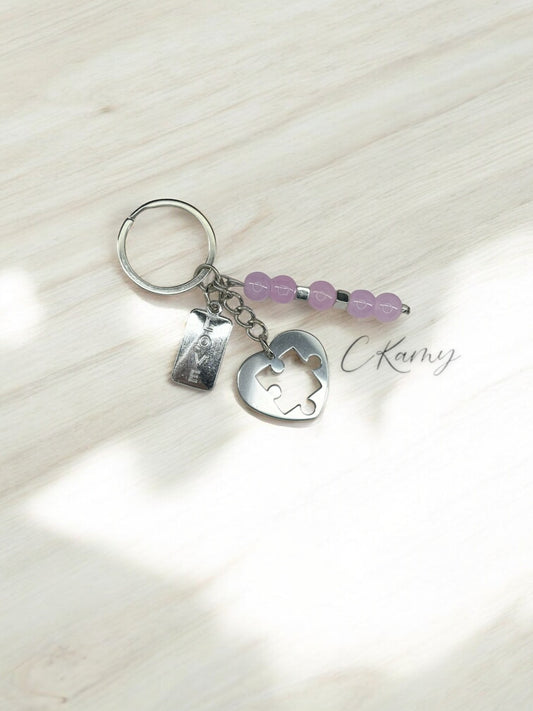 Porte clé personnalisé puzzle coeur violet