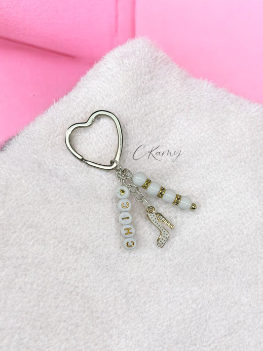Porte clé personnalisé talon stass blanc brillant anneau coeur