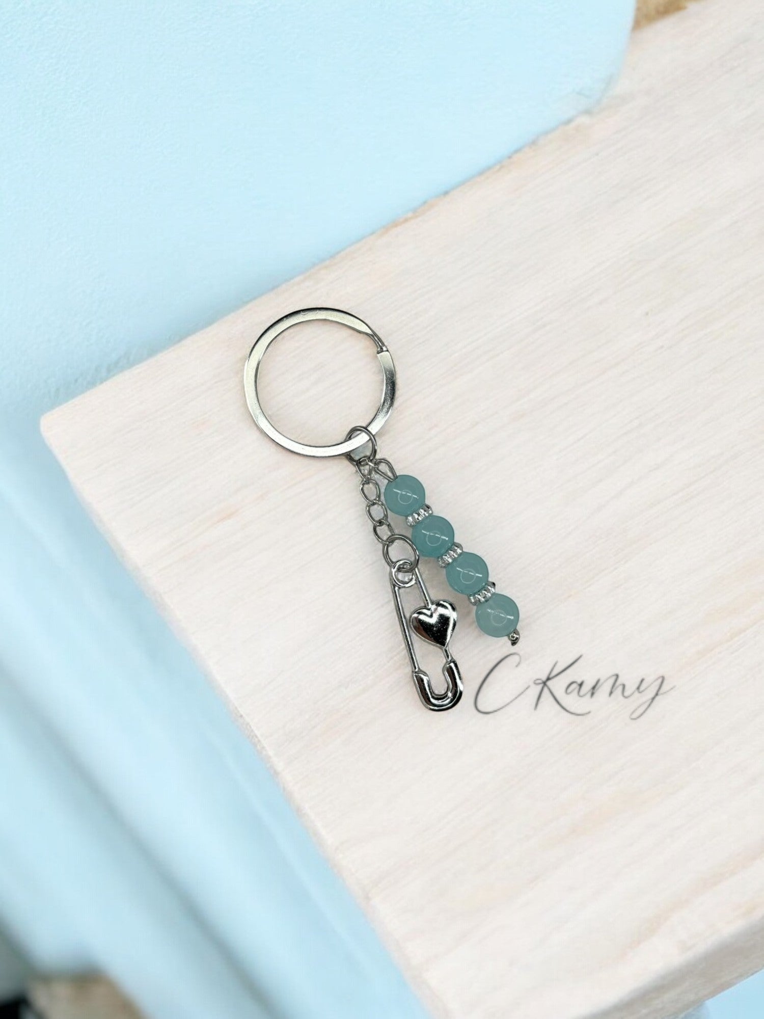 Porte clé personnalisé trombone bleu clair